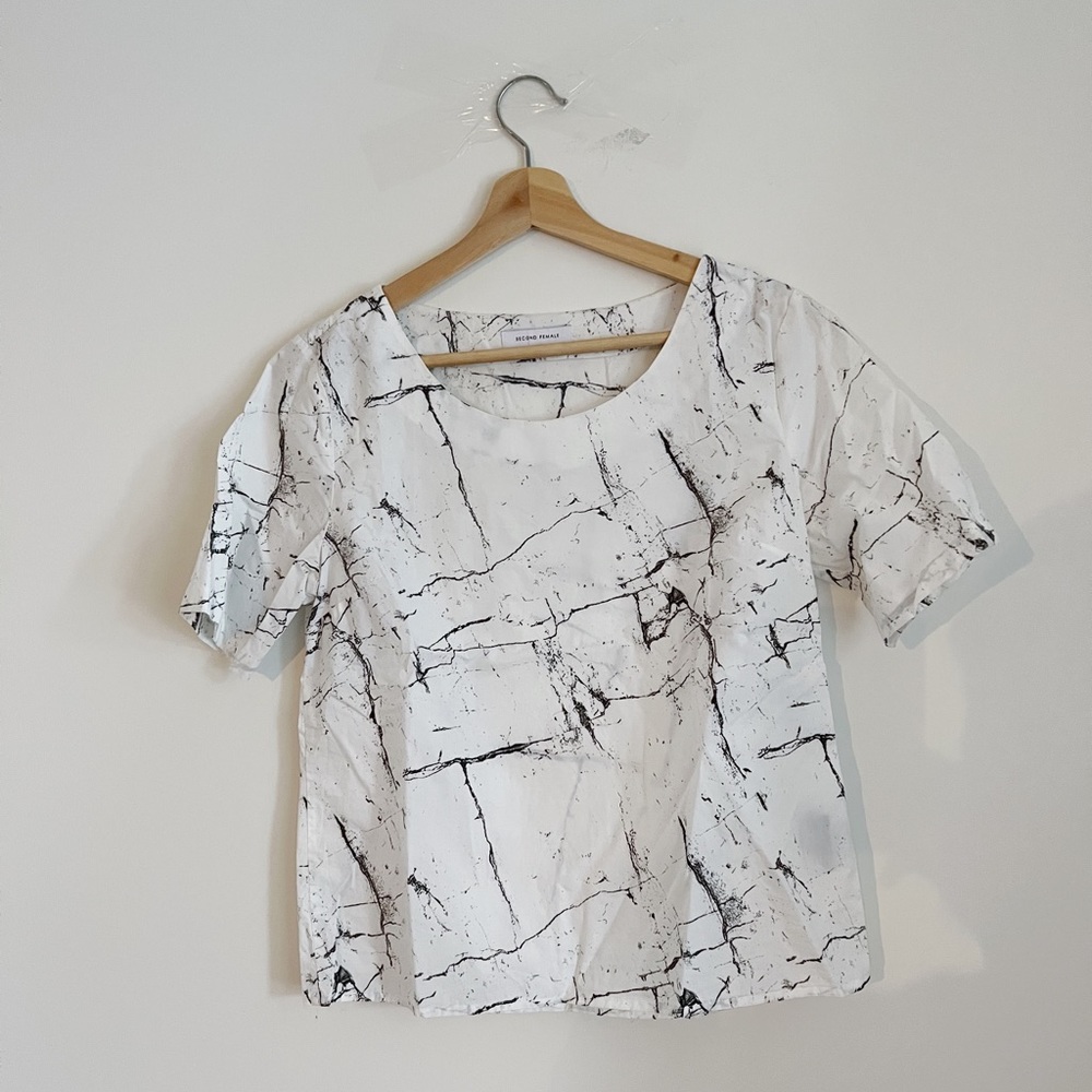Second Female Marble Blouse T-Shirt